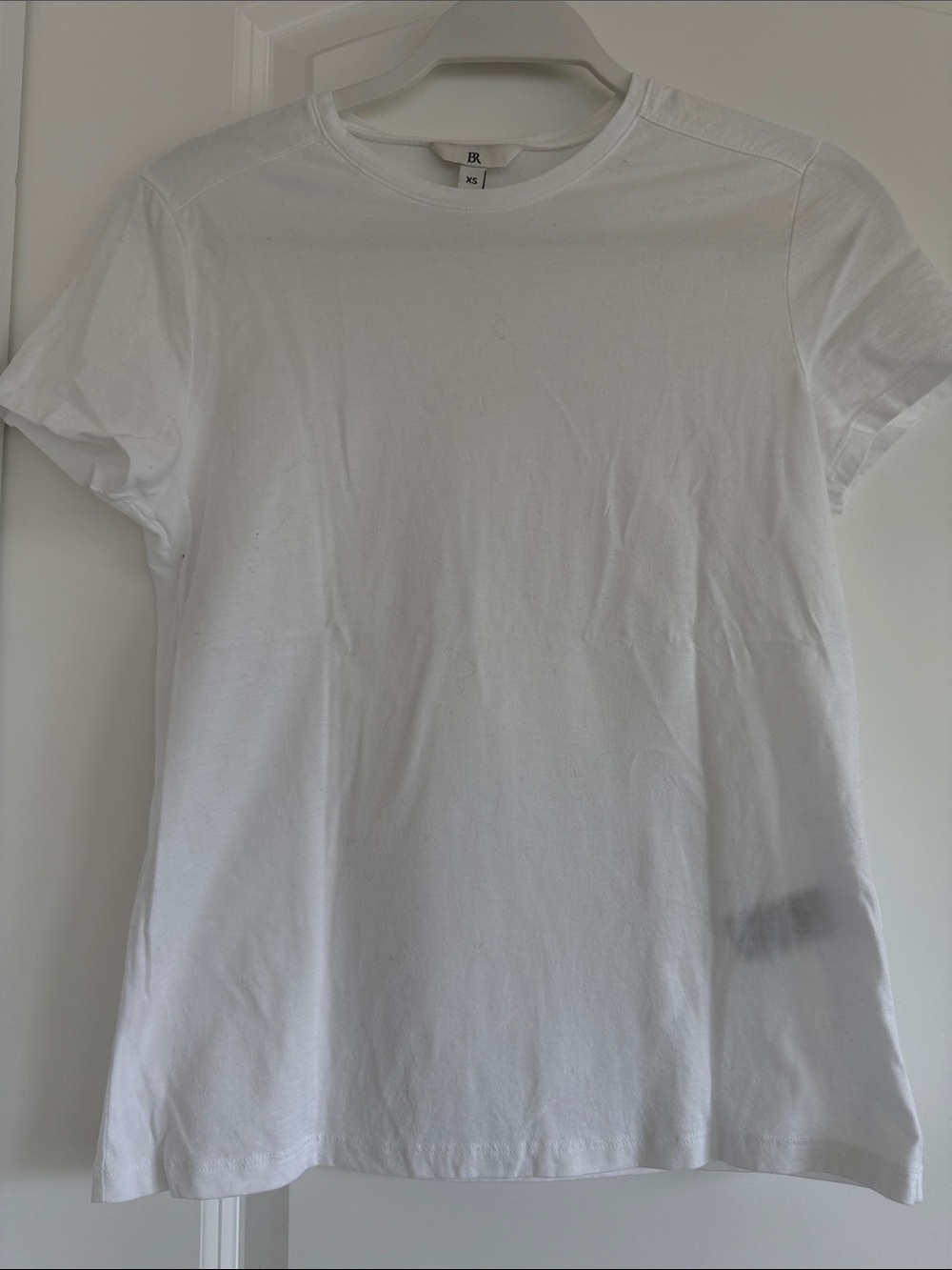 Banana Republic White Short Sleeve Crewneck Tee in Supima Cotton.XS